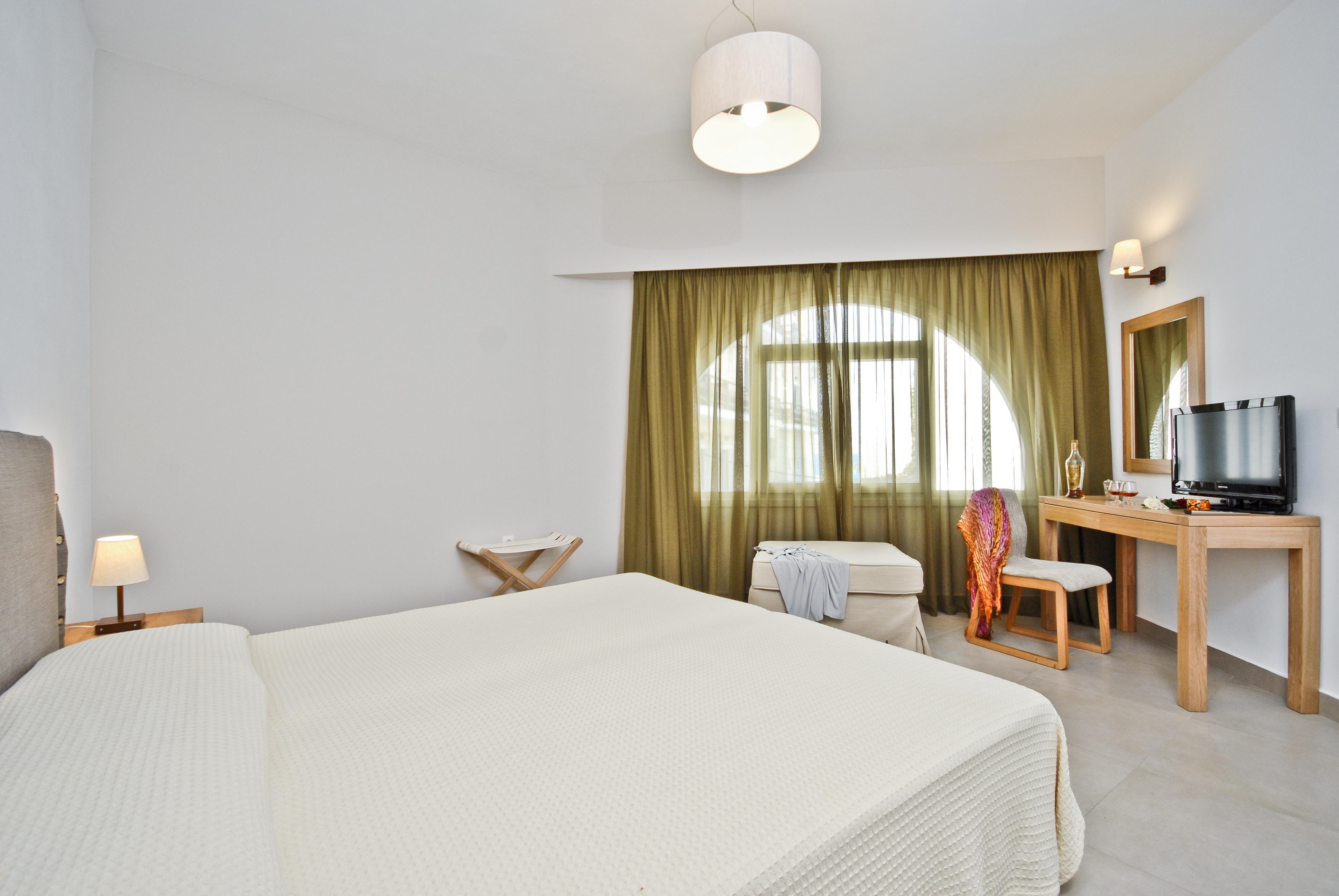 Xenia Hotel Naxos City Екстер'єр фото