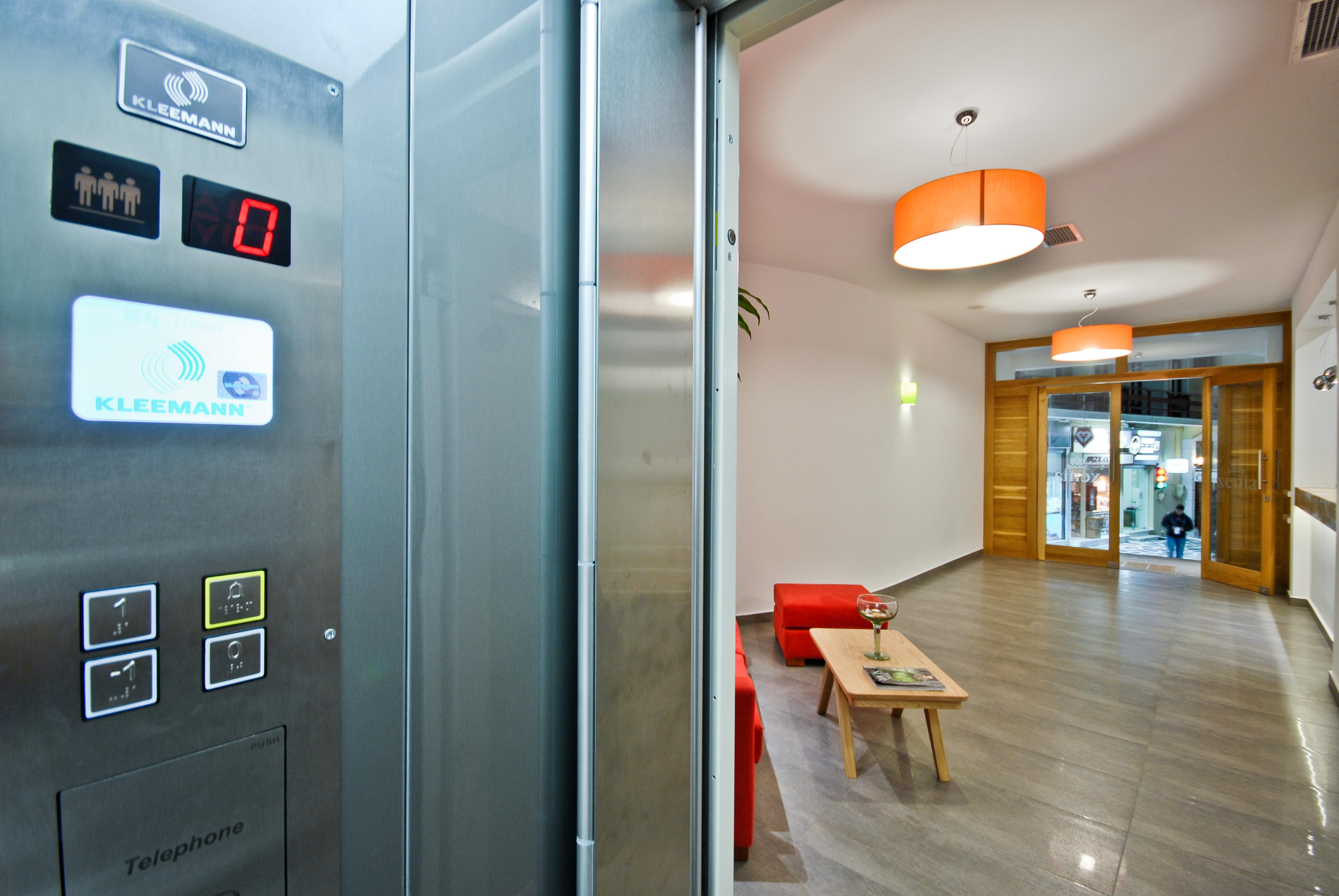 Xenia Hotel Naxos City Екстер'єр фото