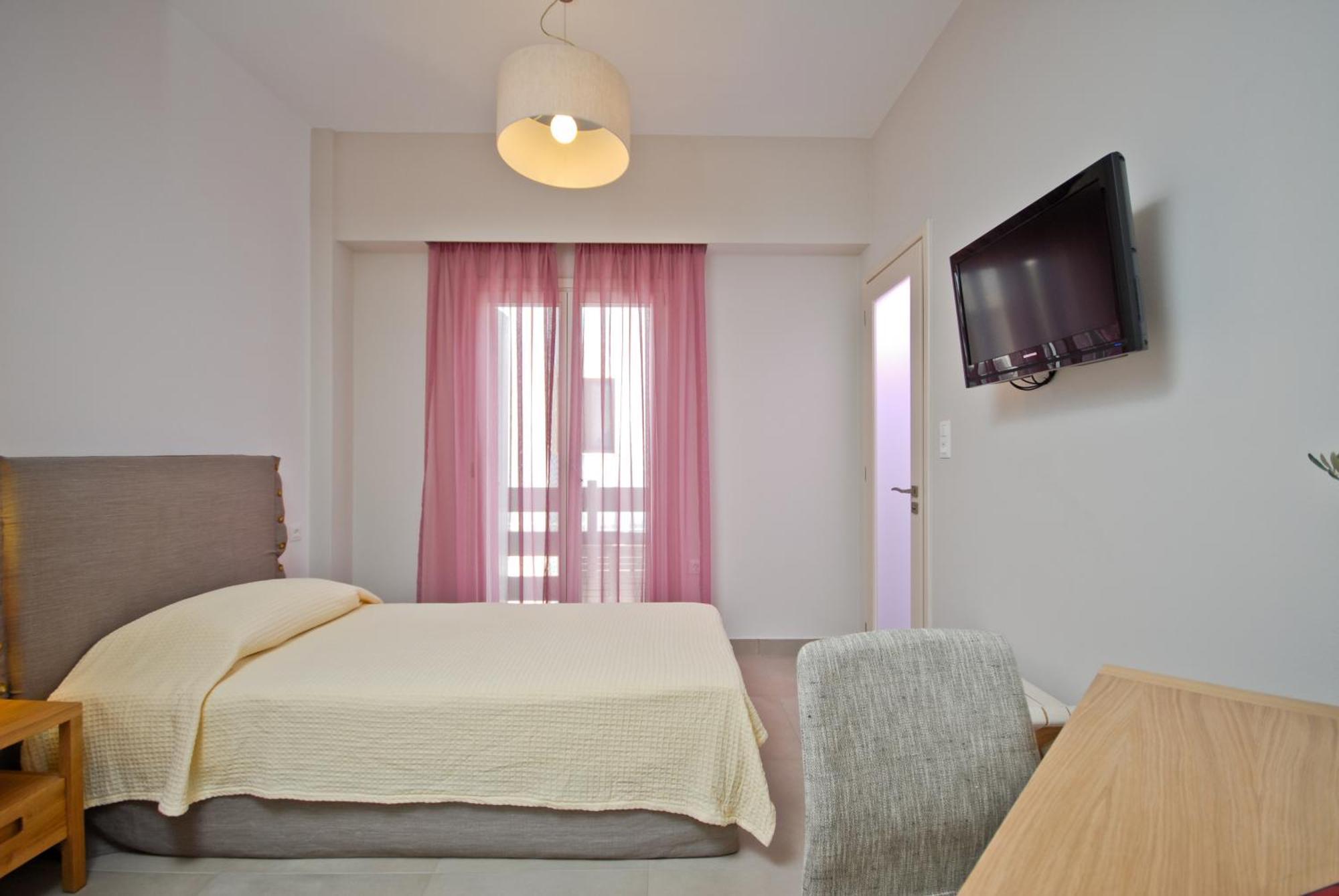 Xenia Hotel Naxos City Екстер'єр фото